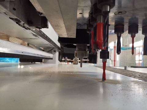 板式家具簡易自動換刀數(shù)控銑床（帶排鉆）