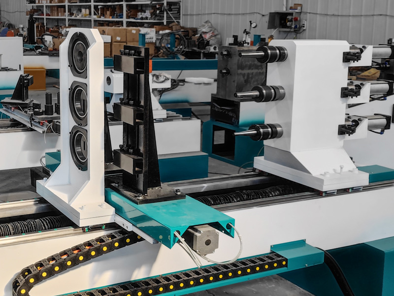 用于木工車削的多軸數控仿形車床