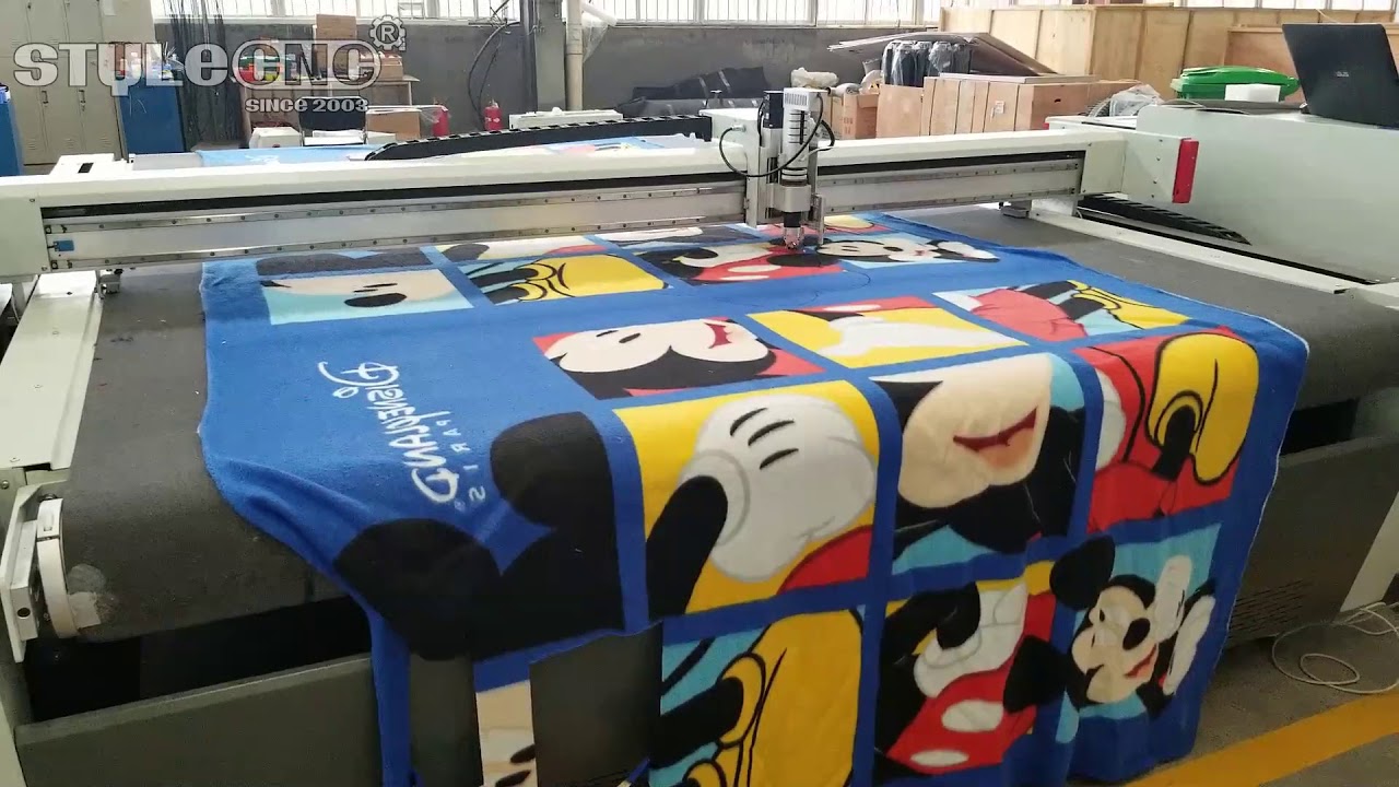 數(shù)控毛毯切割機(jī)與振動(dòng)刀切割機(jī)