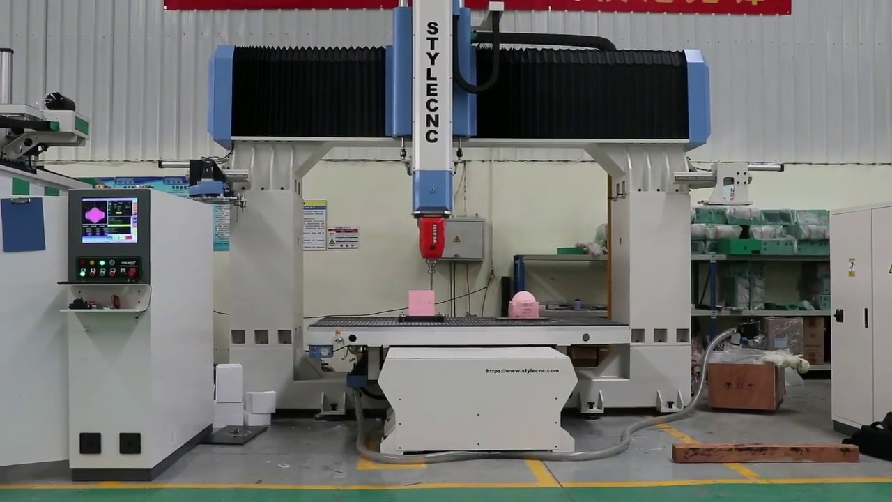 為美國客戶提供五軸數控雕刻機檢驗和測試